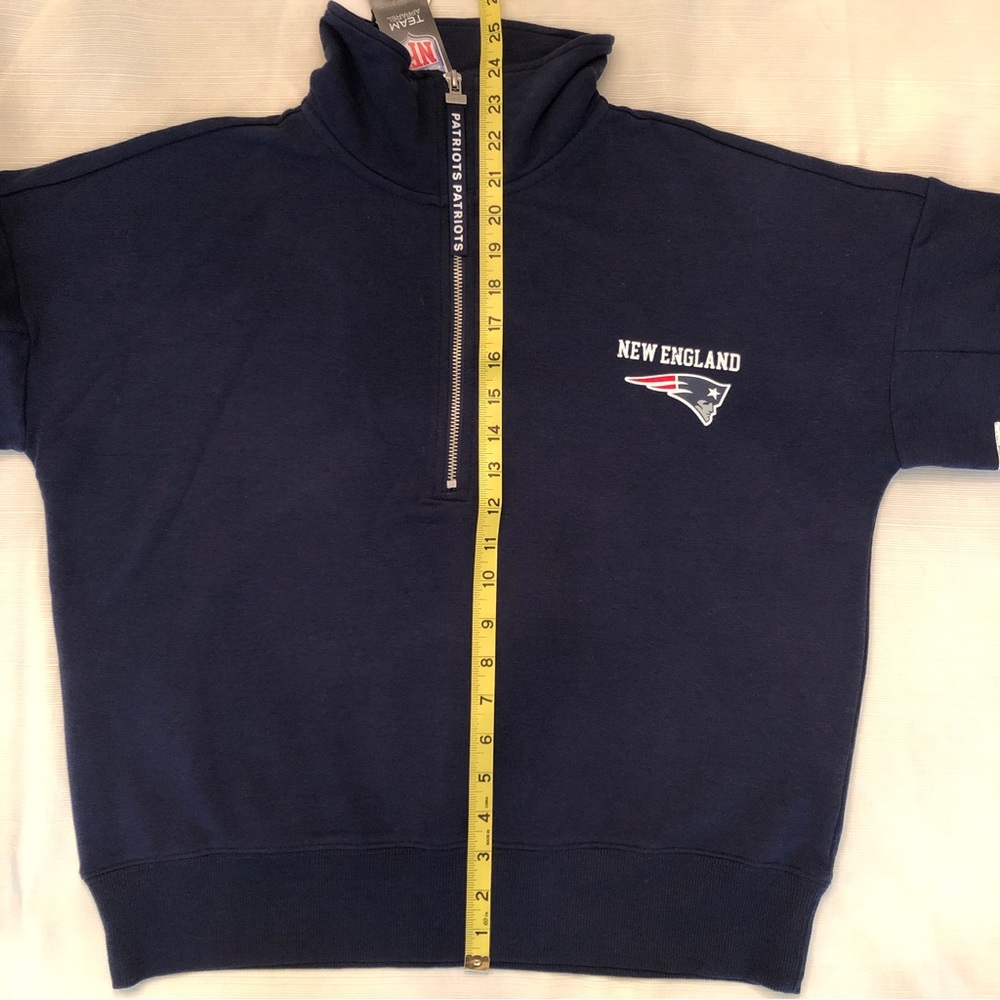 Navy NFL Team Apparel New England Patriots Half-Zip Pullover Sweatshirt, M/M - Picture 5 of 12